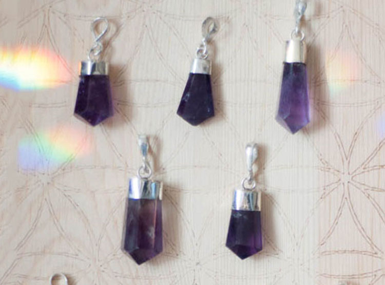 Affordable crystal jewelry deals